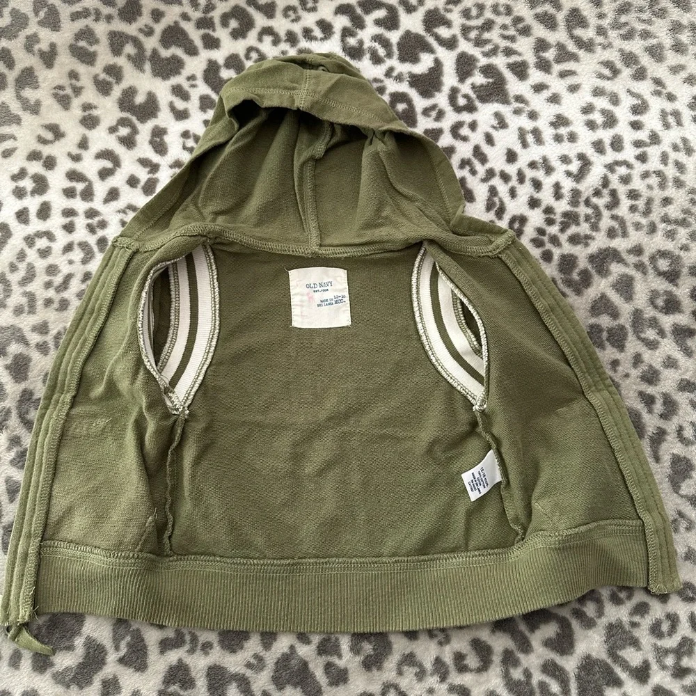 2007 NWOT Old Navy Short Sleeve Hooded Full Zip Top in Green Size 12-18 Months